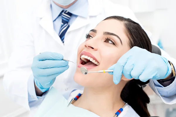 What Are The 6 Signs Your Kid May Need A Dental Visit?