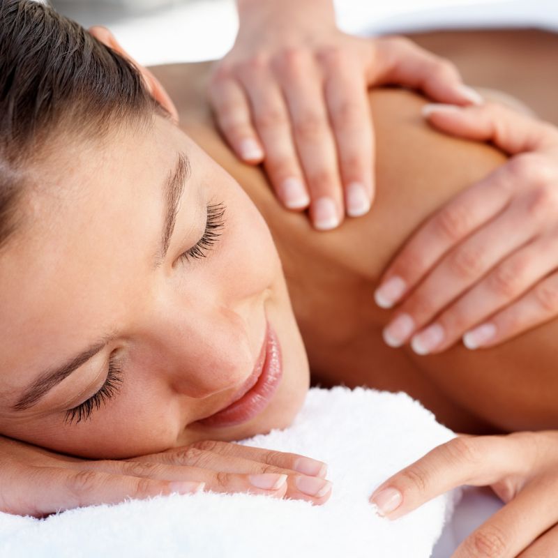 Fight against chronic back pain with remedial massage