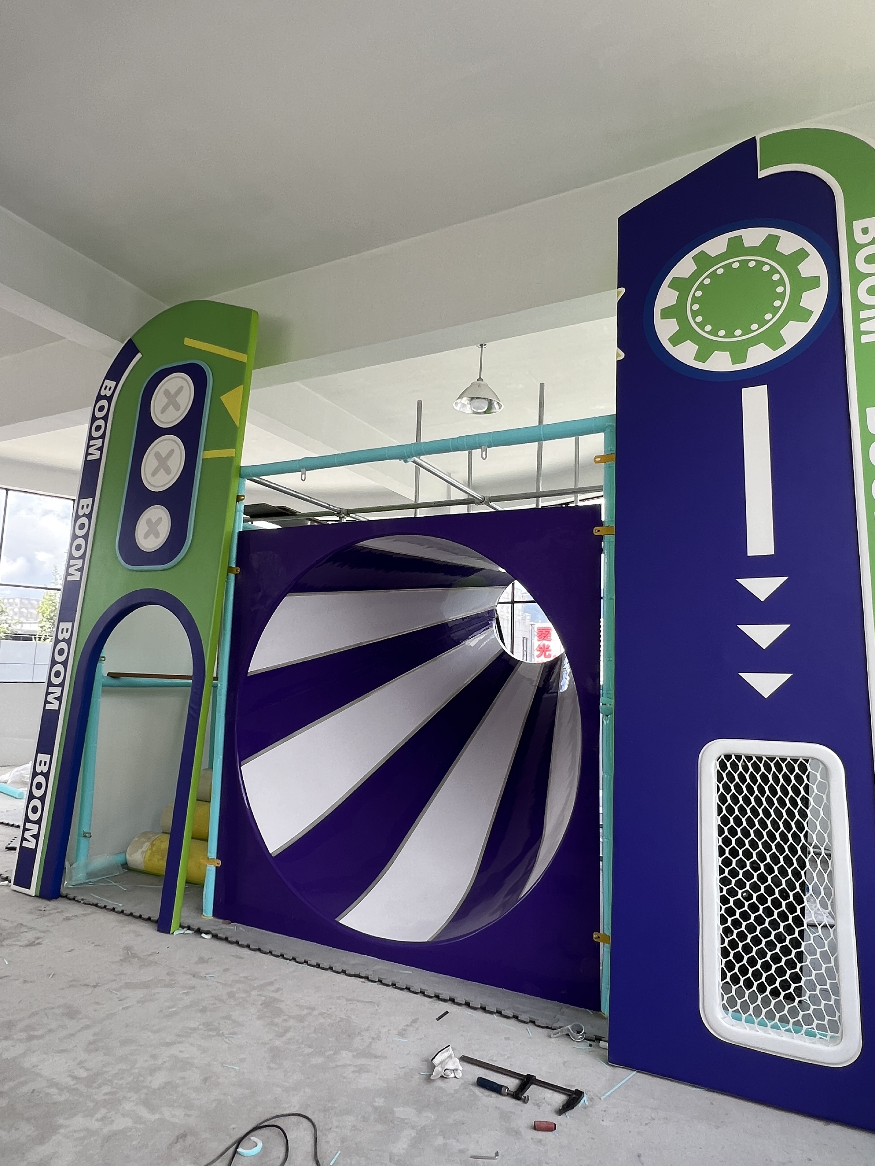 Indoor Playground Installation: A Behind-the-Scenes Look