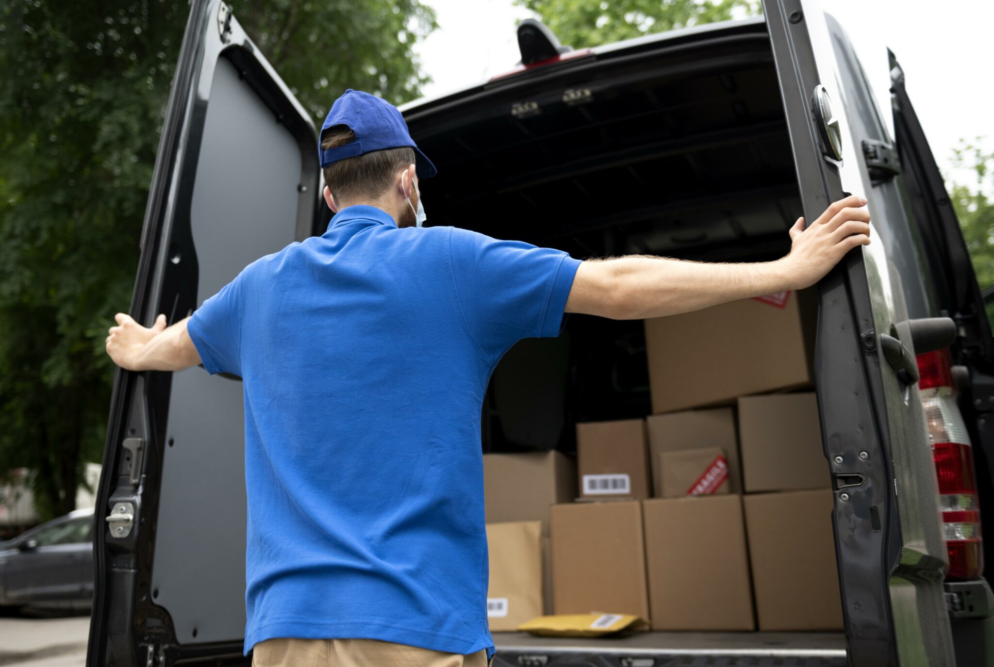 Mastering Your Long-Distance Move: A Comprehensive Guide for 2024