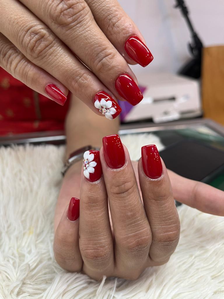Nail Art Salon In Kolhapur