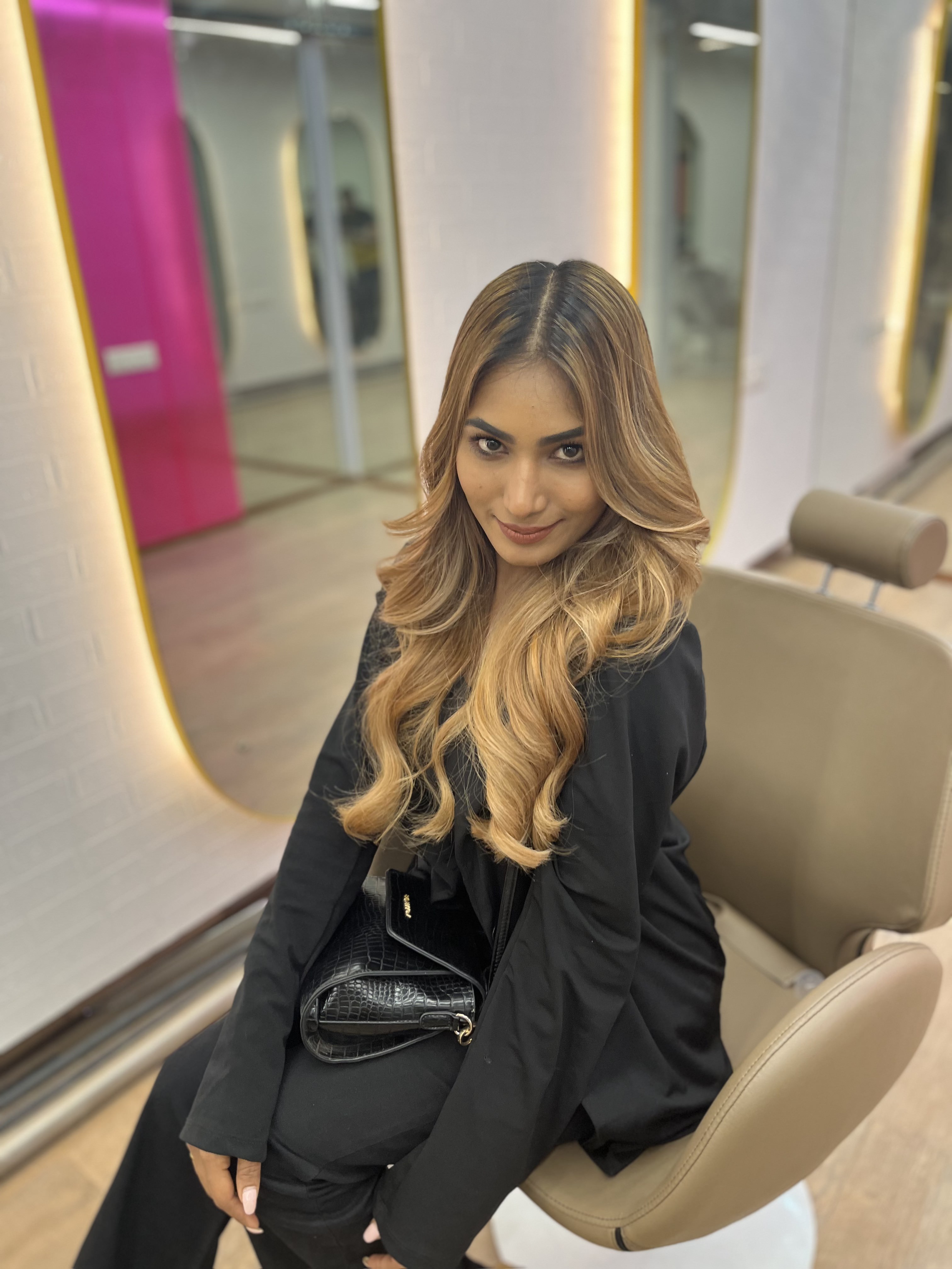 Beauty salon in Kolhapur