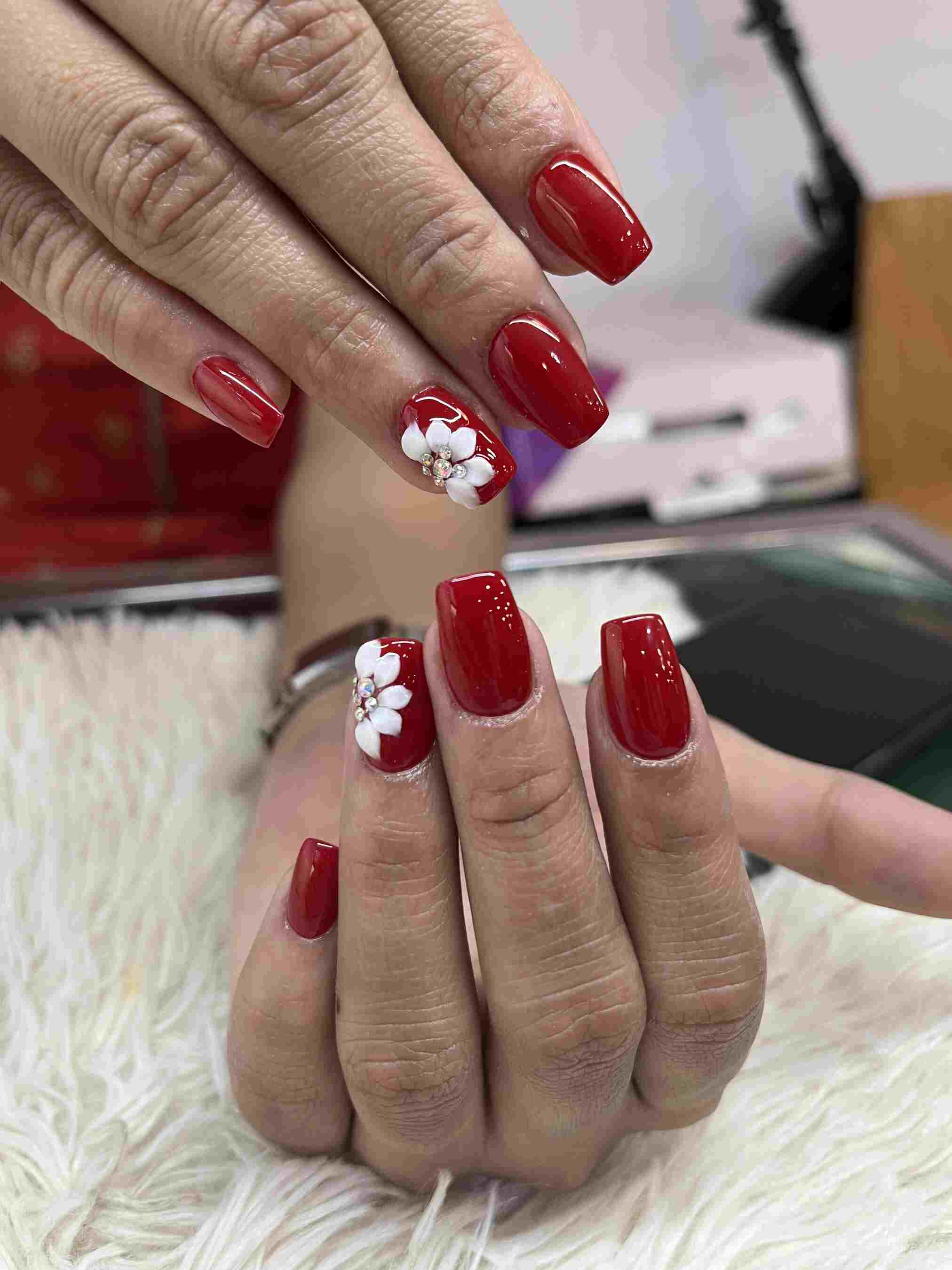 Nail Art Salon In Kolhapur