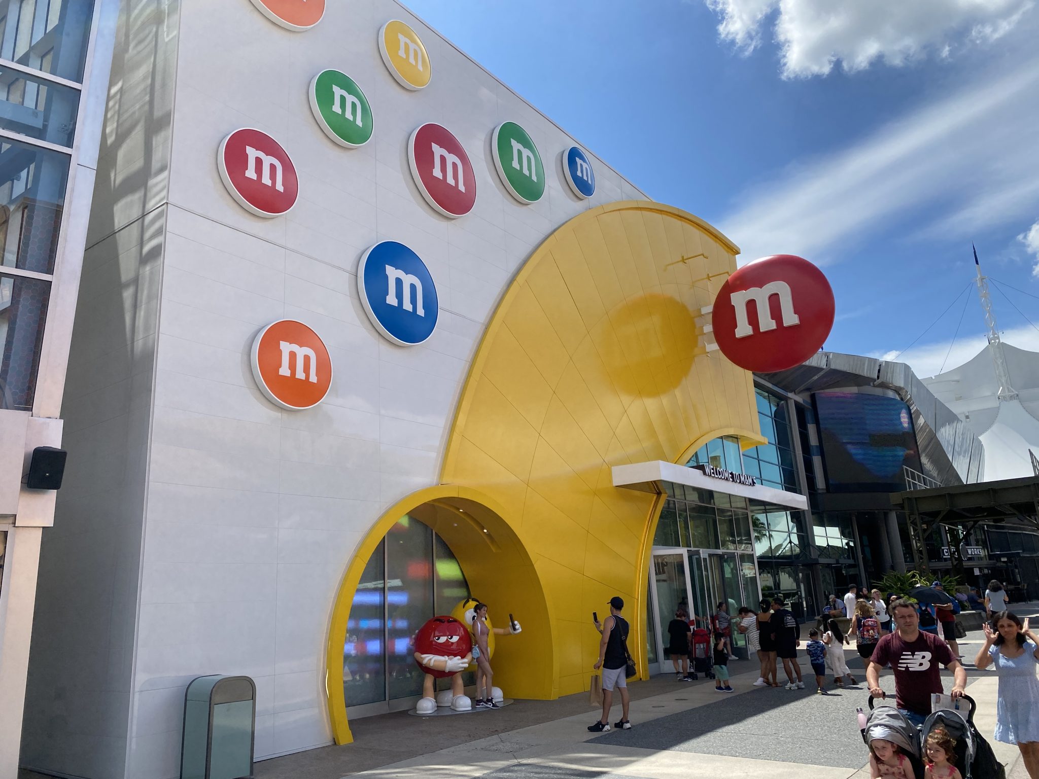 M&M Store Disney Springs | My Disney Days
