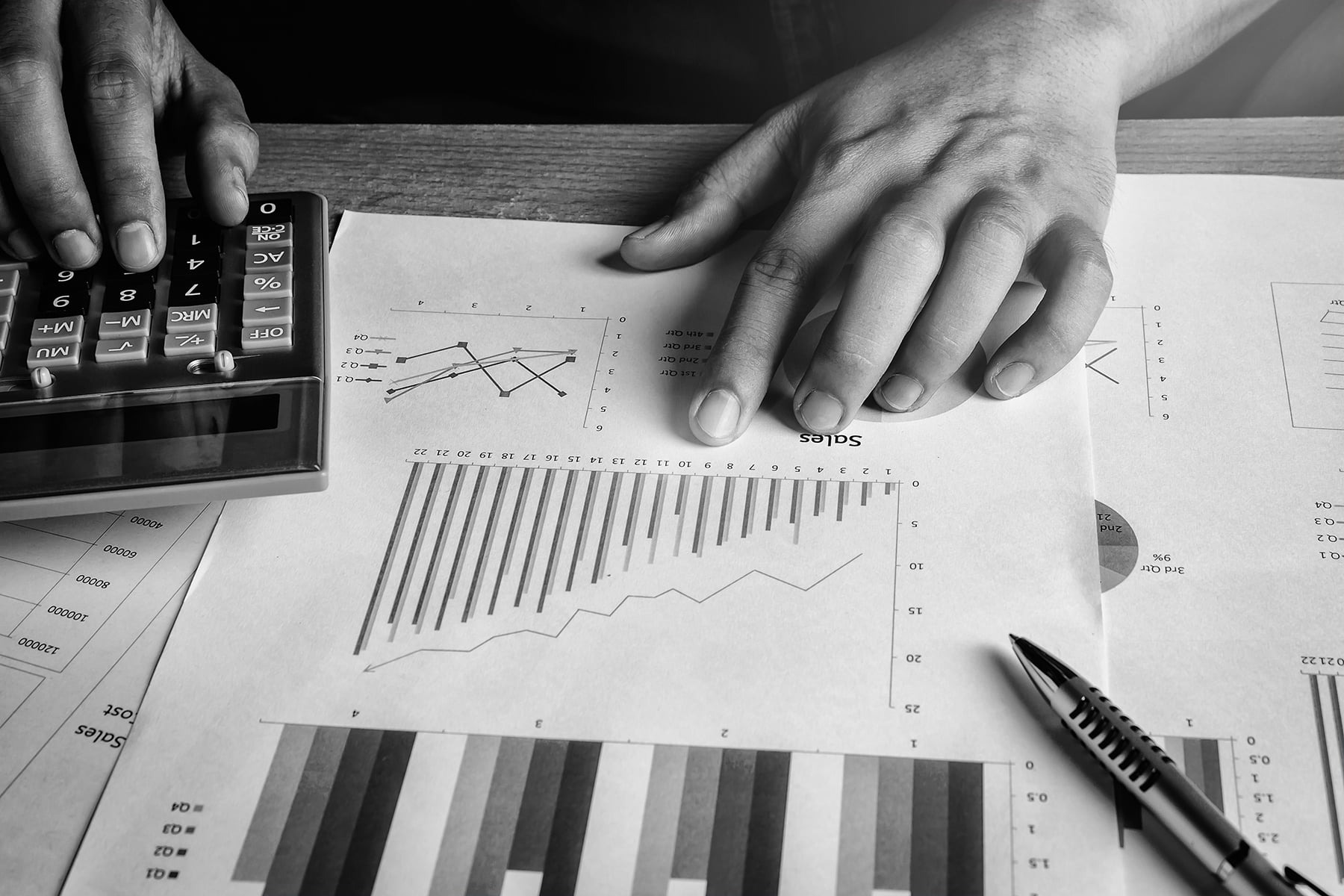 5 Key Factors to Consider When Hiring a Financial Manager in Budapest