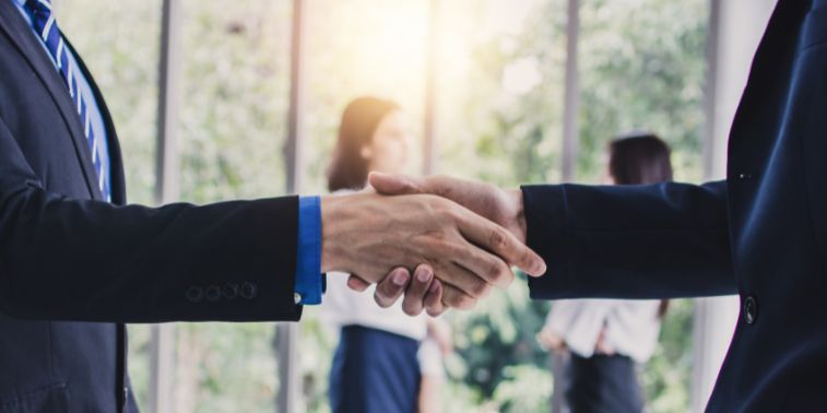 Top 4 Ways in Which CRM Helps you Grow your Business