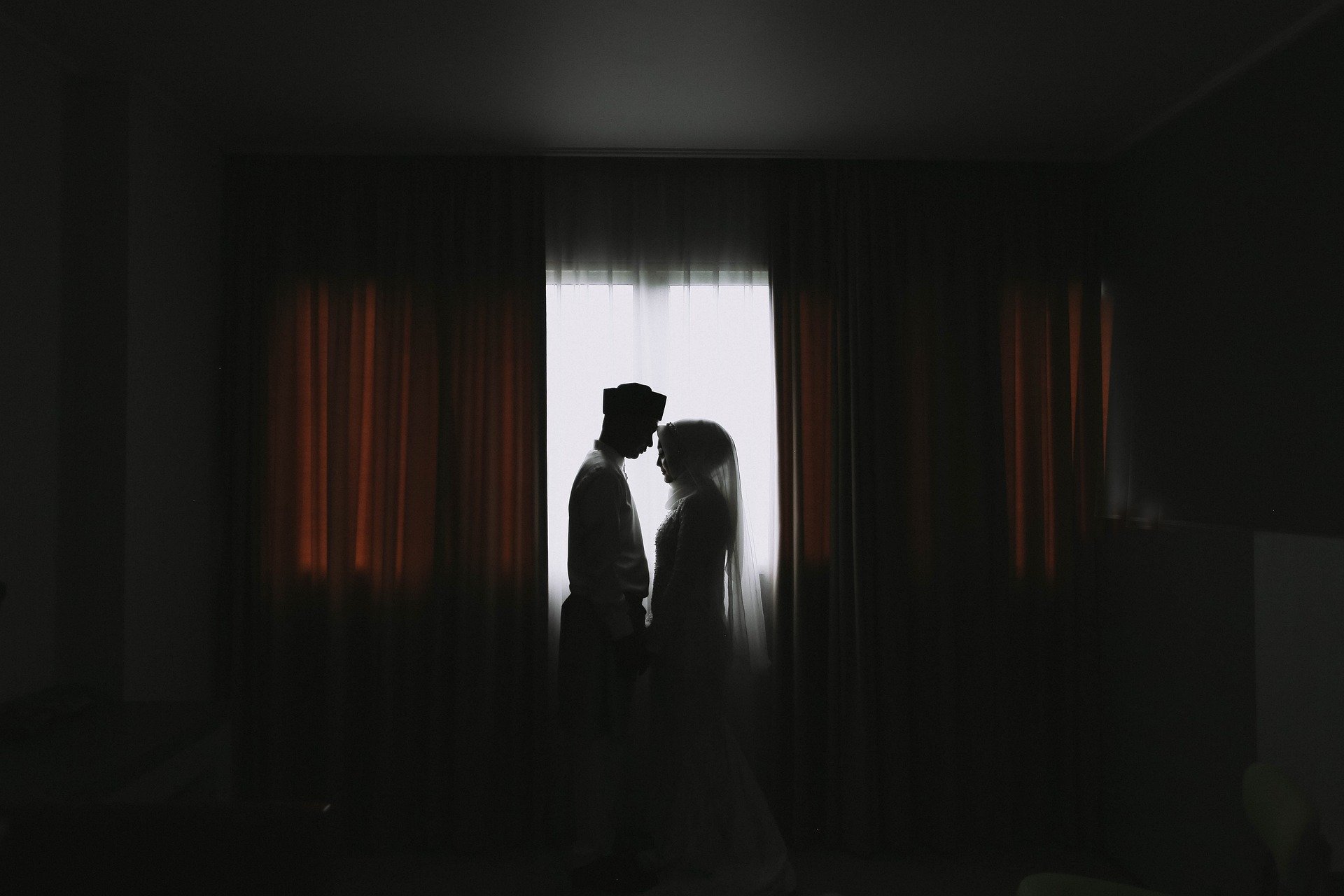 Dua To Bring Husband and Wife Closer - Dua to increase trust between Spouses