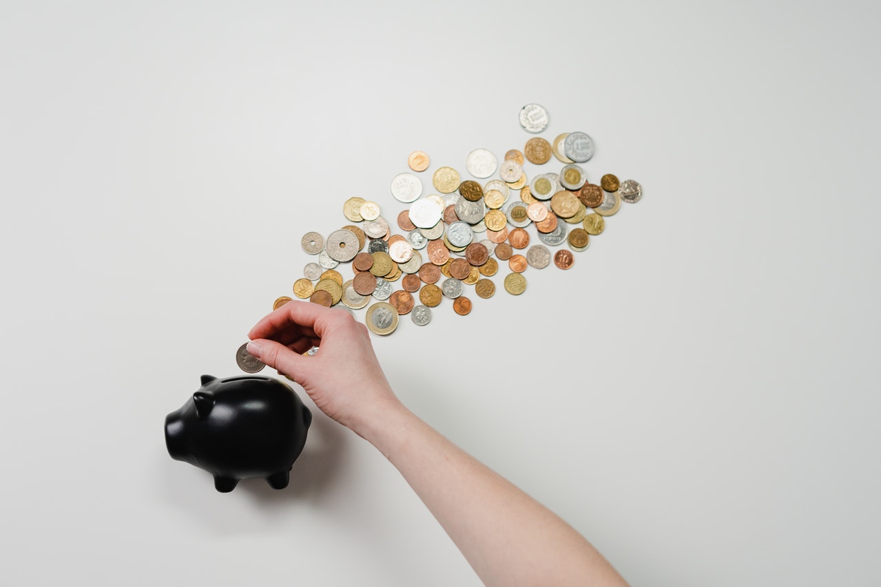 Who Offers a Better Fixed Deposit – Banks or Corporates?