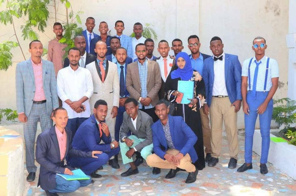 The Economic Benefits of Studying Economics