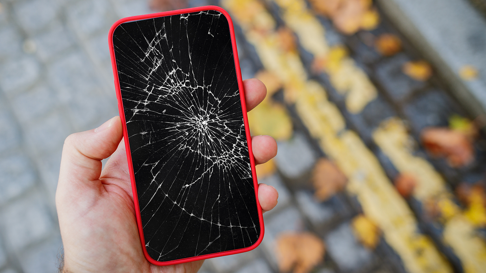 How Can You Avoid Completely Damaging Your iPhone Screen?