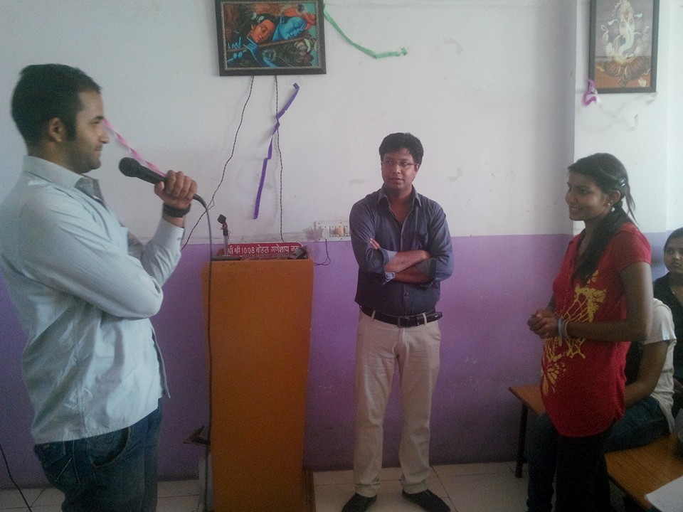 From Beginner to Pro: Best English Conversation Training in Udaipur