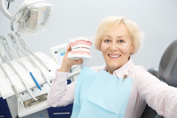 Different Types of Dentures 