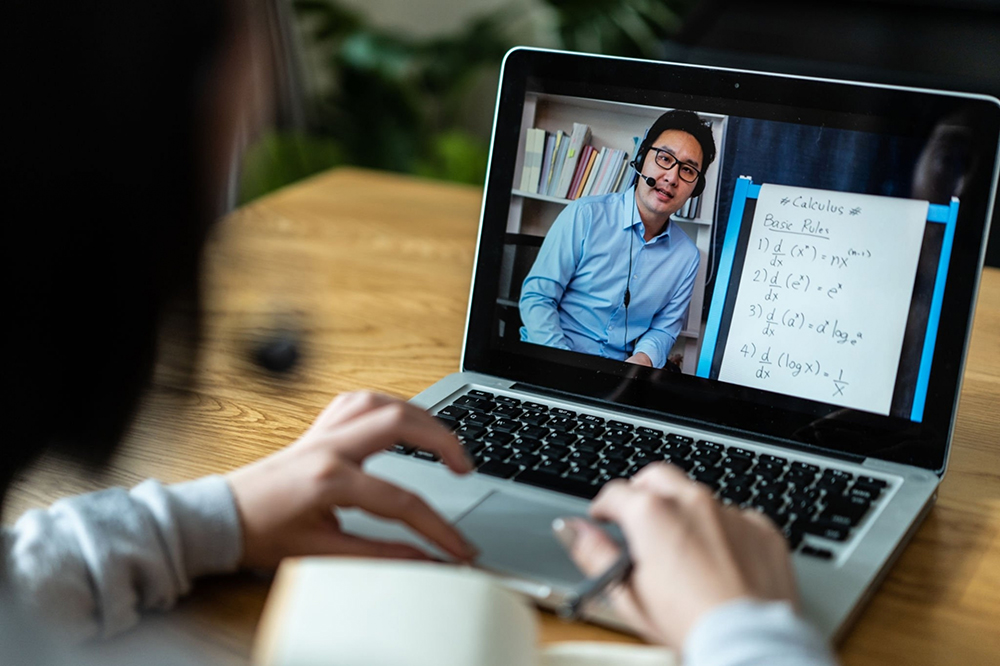 How To Choose the Right Online Class Help Service?