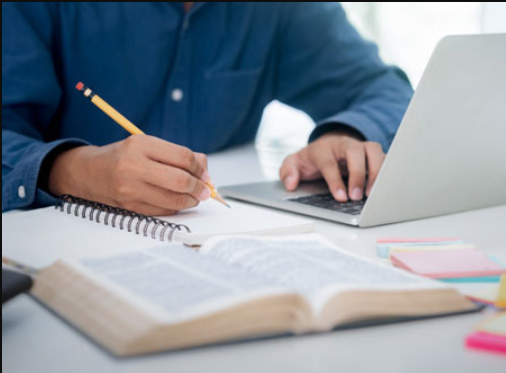 Online MBA Courses Fees, Eligibility, & Duration 2022