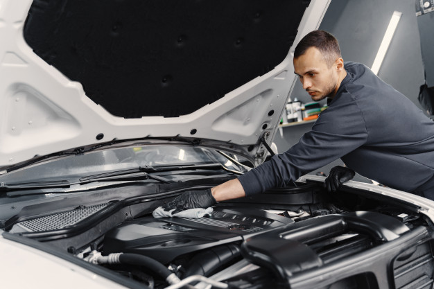 Diverse Services by Desire Autos for BMW Repair in Dubai