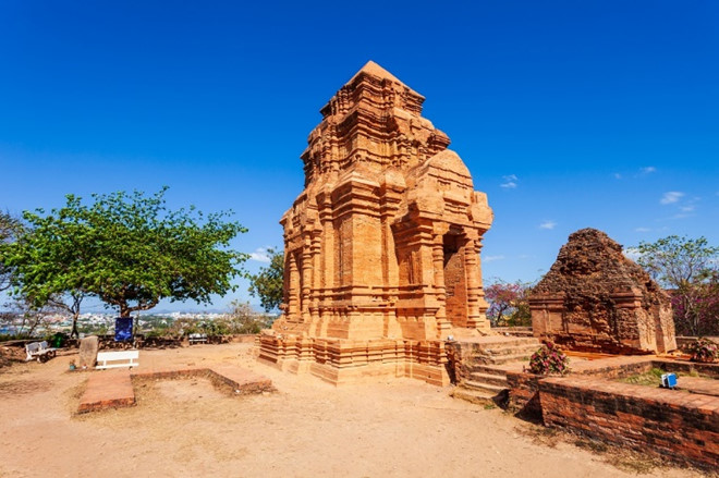 Big tourism potential market of real ESTATE resort Mui Ne increase heat