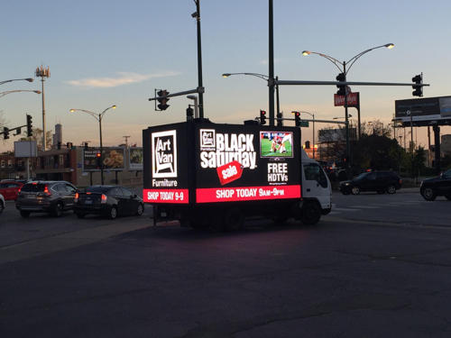 Why Do People Prefer Digital Mobile Advertising Over Traditional Advertising?