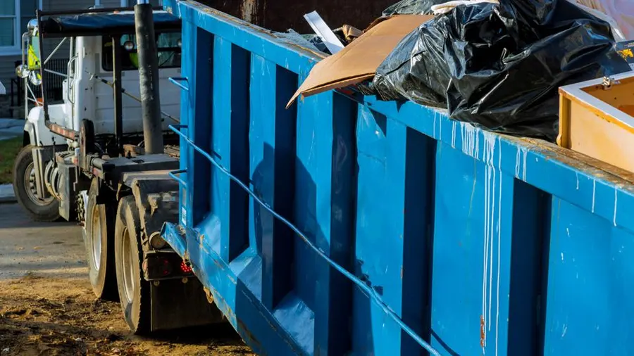 Full-Service Junk Removal: What to Expect from Professional Cleanup Crews