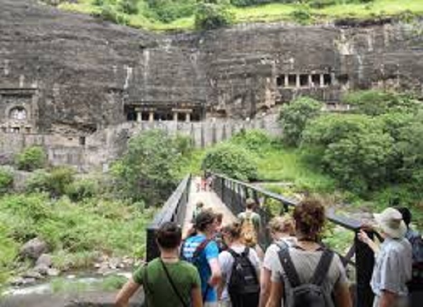 Ajanta Caves Tour From Mumbai