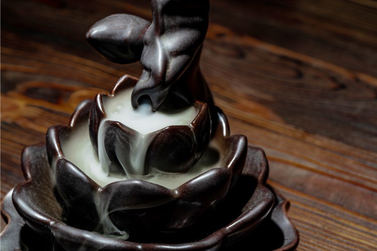 Amazing benefits of Golden Nag Vanilla Backflow Cones