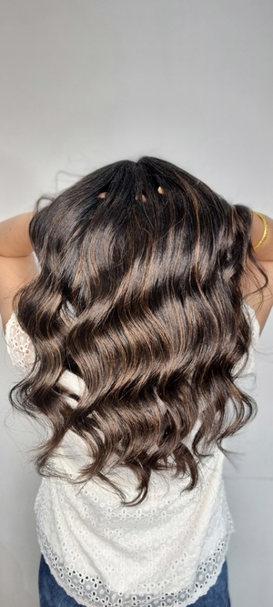 Best beauty clinic cum parlor in Kolhapur
