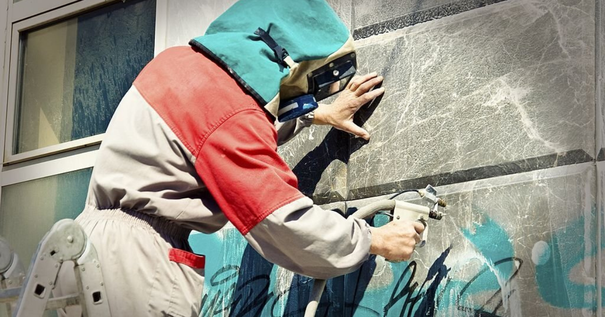 6 Reasons Why You Should Use A Professional Graffiti Removal Service