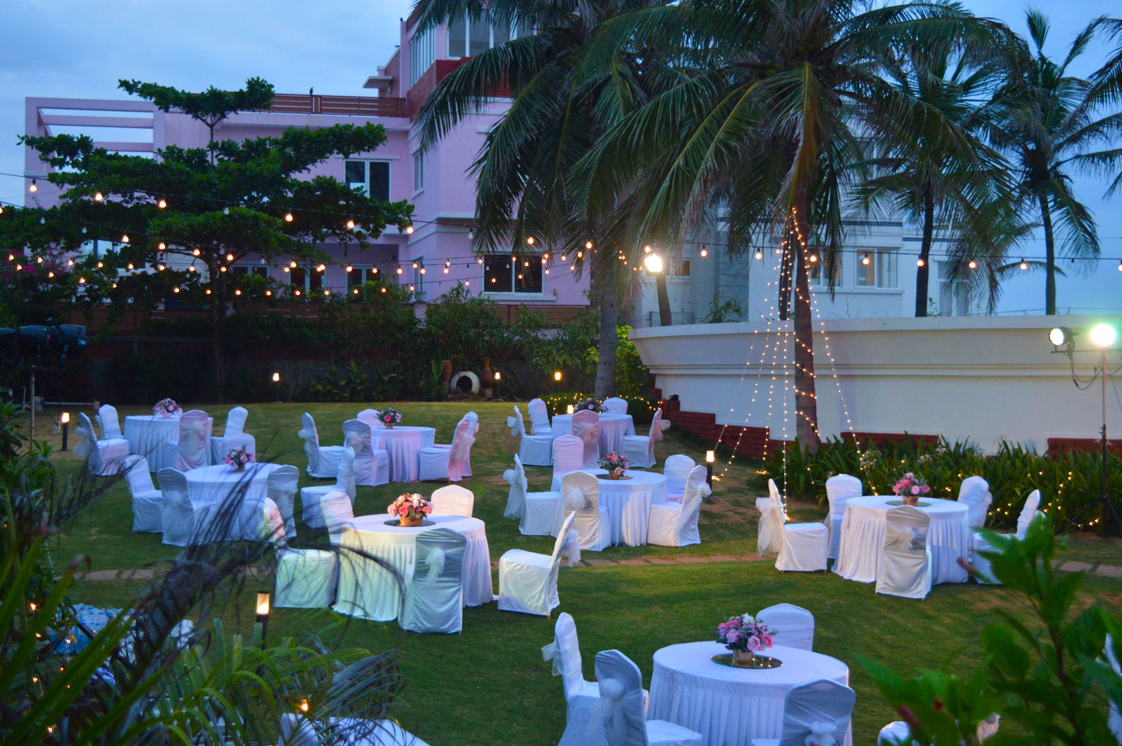 Villas for rent in ECR - BlueHouse Beach View Villas