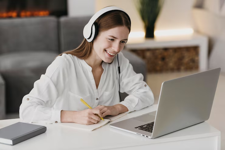 Benefits Of Online Vs. In-Person Drivers Ed Courses Explained