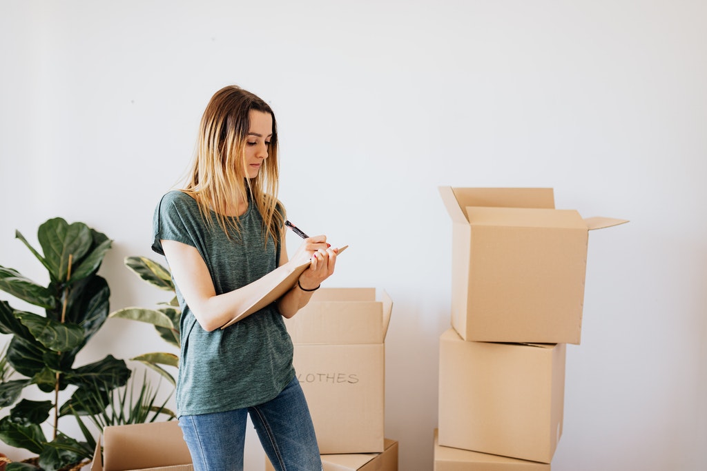 How to Claim Moving Insurance? All you need to know!