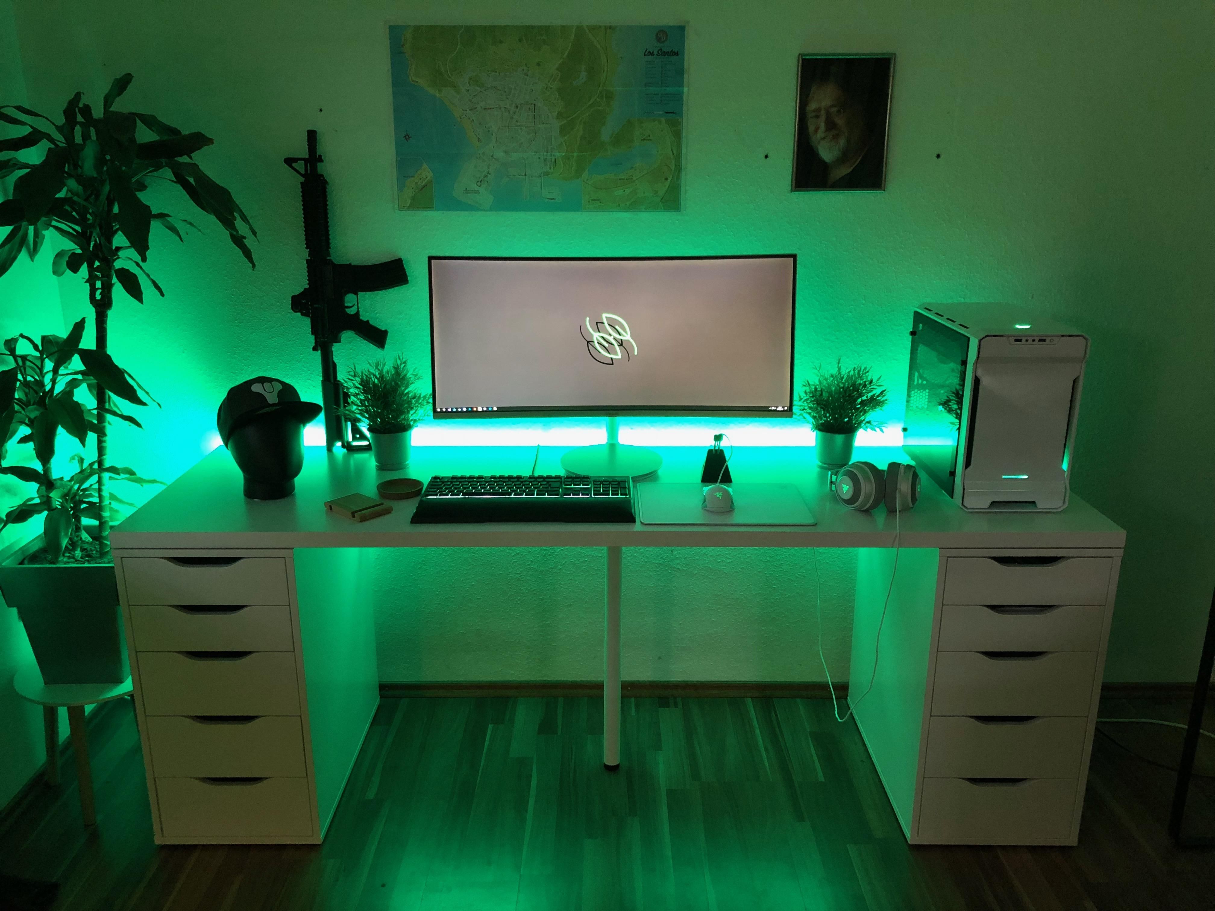 The Stunning Light Green Gaming Setup