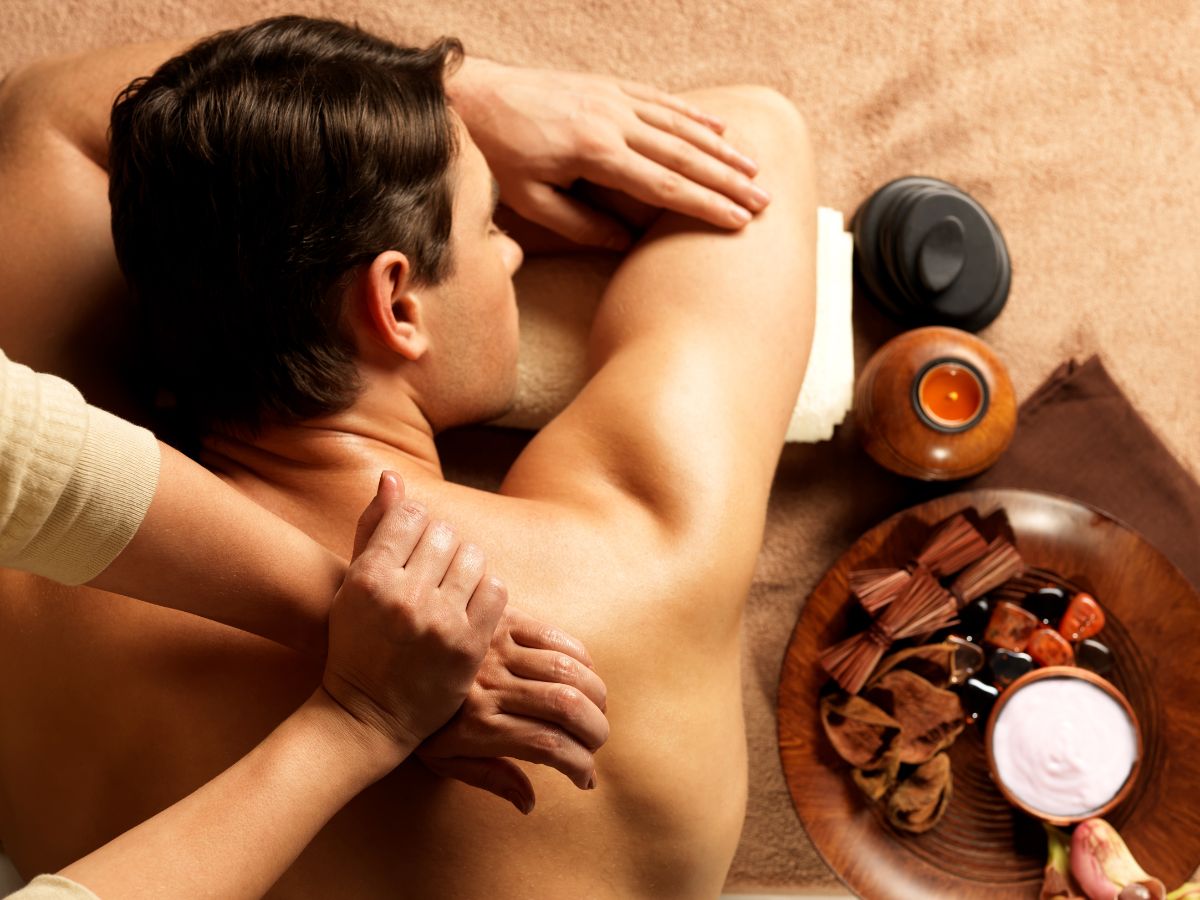 What is a Full Body Massage, and What Does it Include?