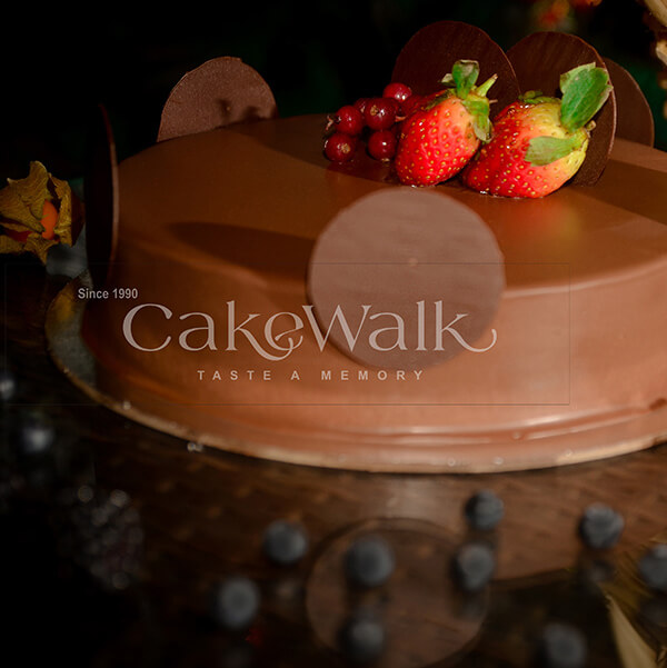 Cake delivery in Dubai