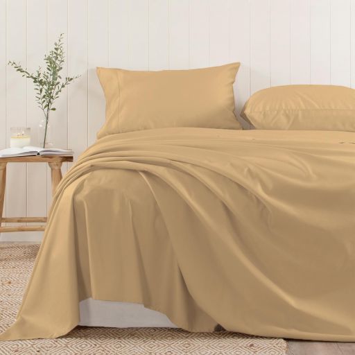 How to Pick Bed Sheets That Are Perfect for Hot or Cold Weather
