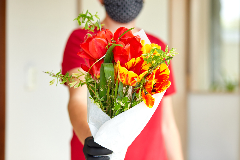 How to Begin a Hyperlocal Flower Delivery Business