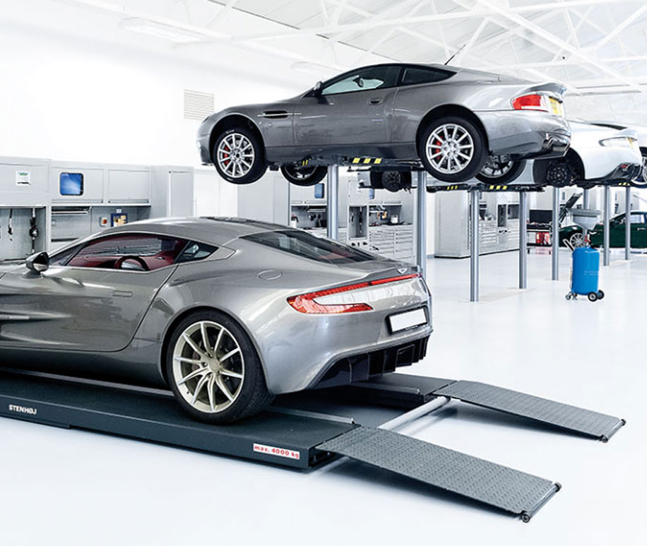 Aston Martin Service Cost Australia Professional Experts for Car Service