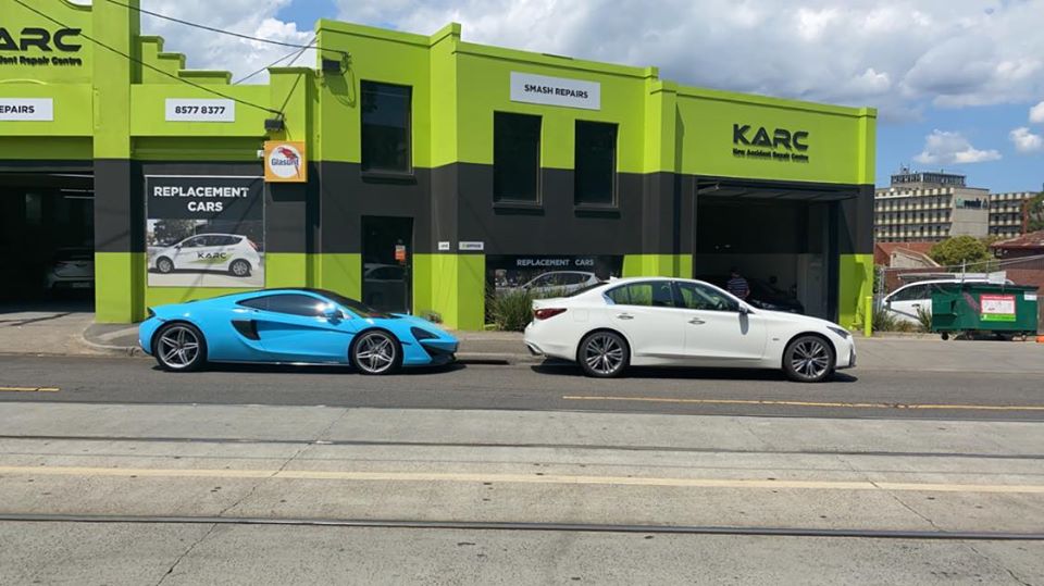 Choosing the Right Panel Beater: Factors to Consider