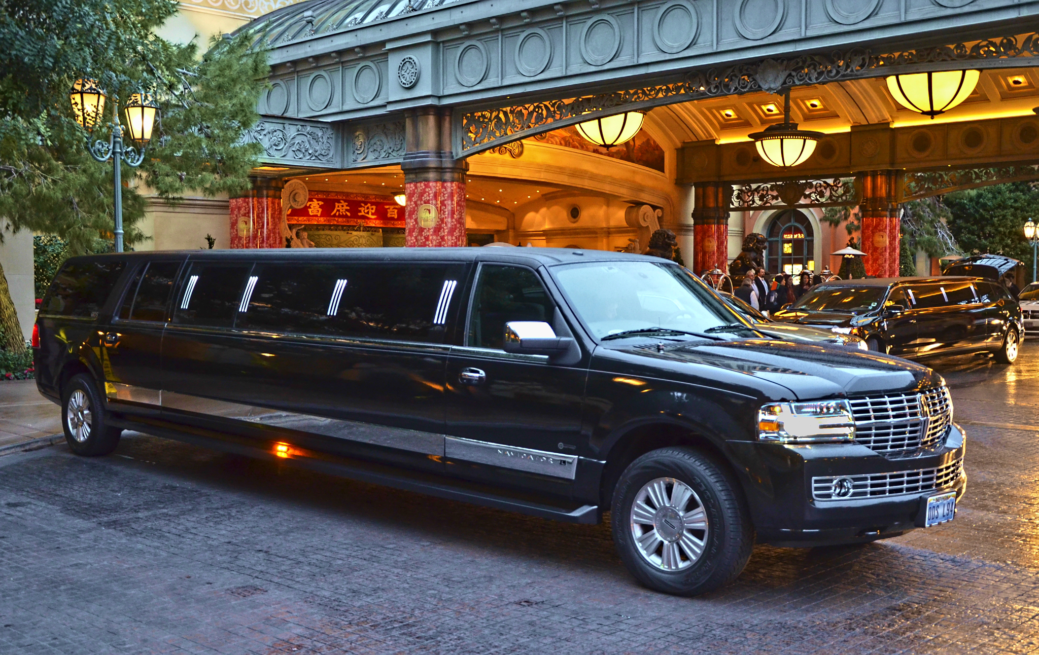 Hire A Limo Service For A Memorable Vacation