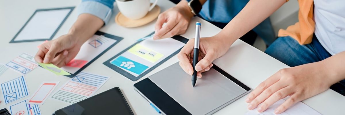 What is the Difference between Web Designer and Web Developer?