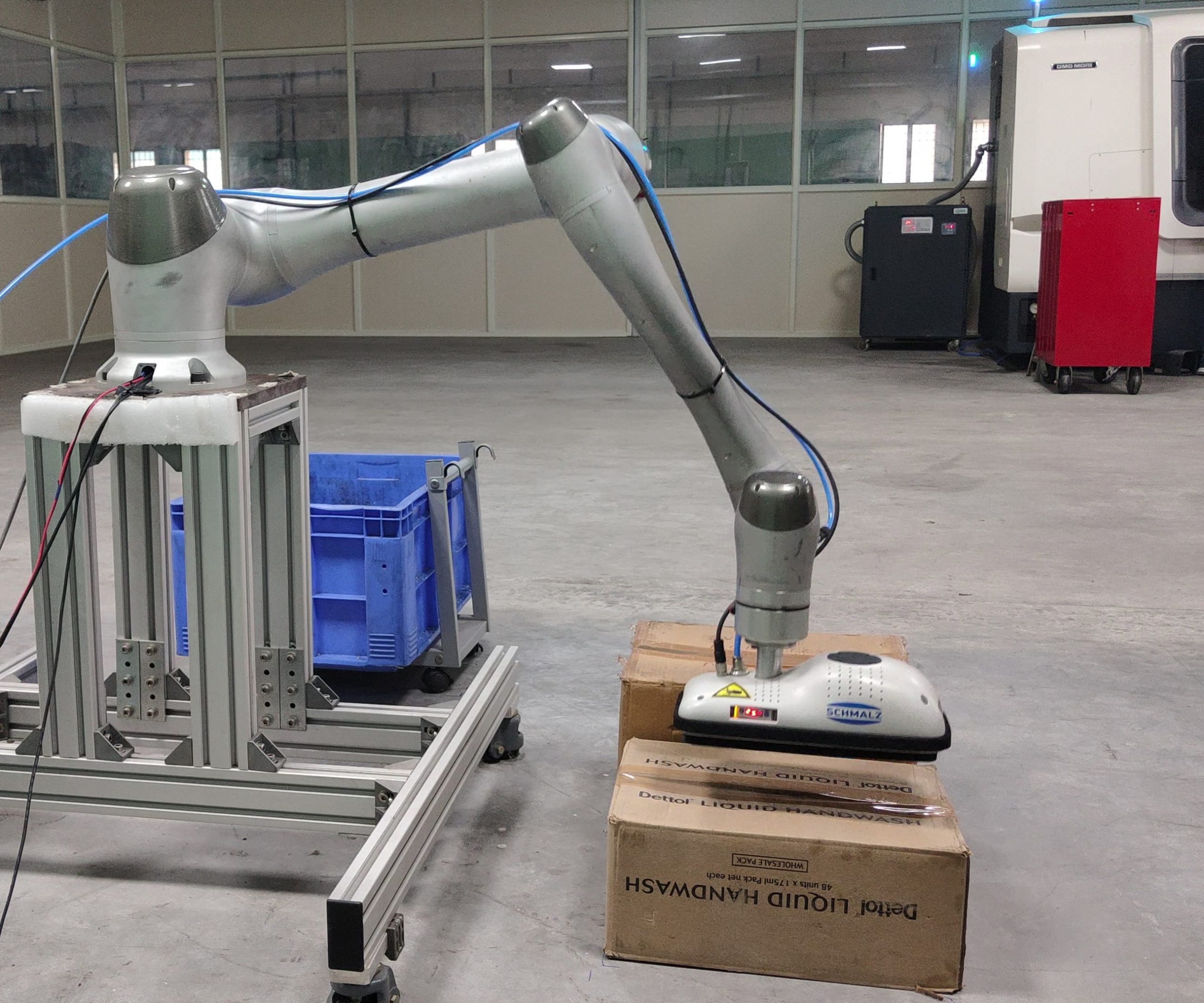 Revolutionizing Manufacturing through Human-Robot Interaction and Advanced Automation Technology