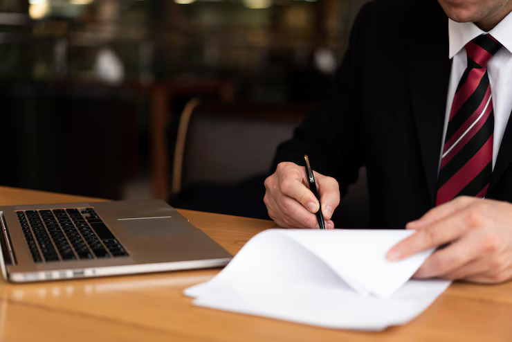 Why Notary Services Are Essential for Overseas Document Validation?