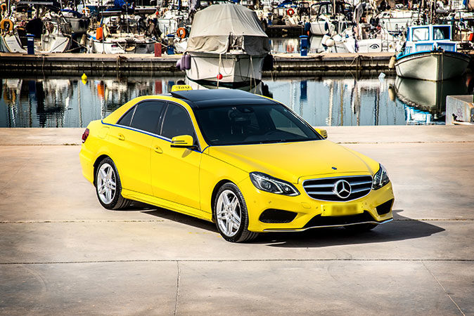 Most trusted and reliable yellow taxis Melbourne services 