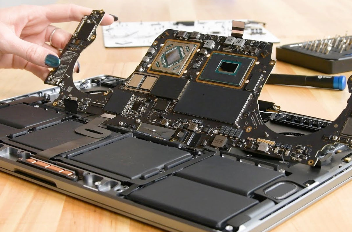 Apple MacBook Repair in Montreal | How to Find the Best Services for Your Budget?