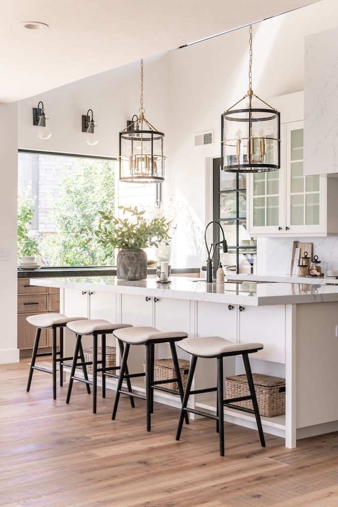 Tips for Picking the Perfect Kitchen Counter Stools | GWGOutlet