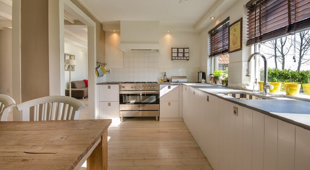 11 Mistakes You Should Avoid While Pain Kitchen Cabinets