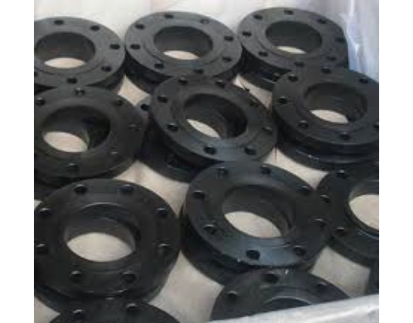 What are Carbon Steel Flanges and what are their types? 