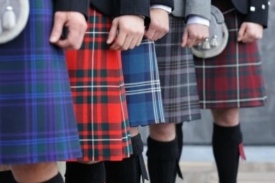 What is some good advice for purchasing a men's kilt?