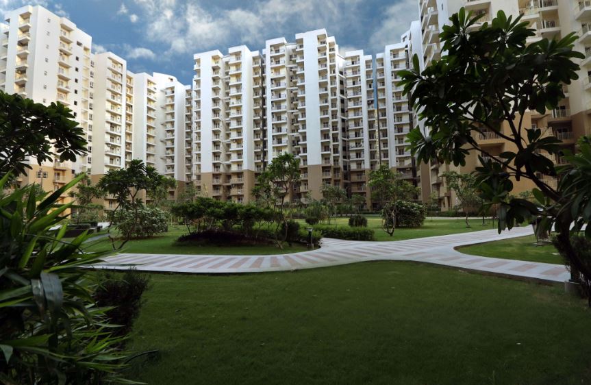 Which one is better: Raj Nagar Extension or Noida Extension?