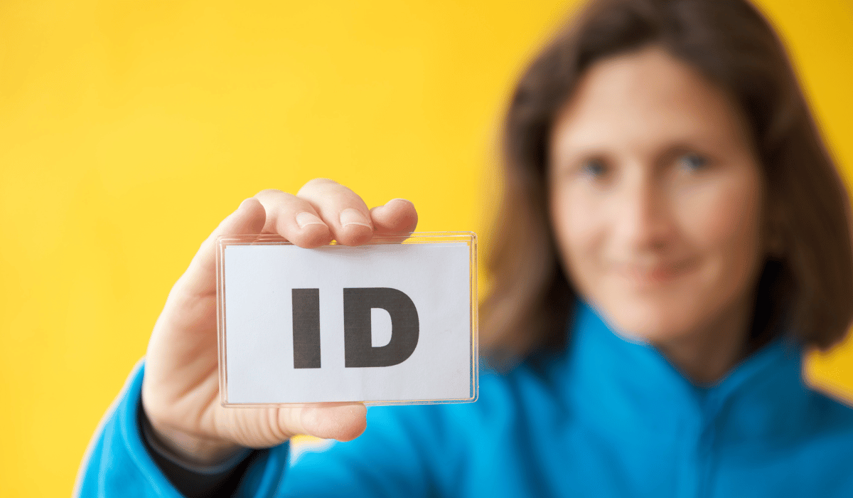 What is emirates id and how we can get?