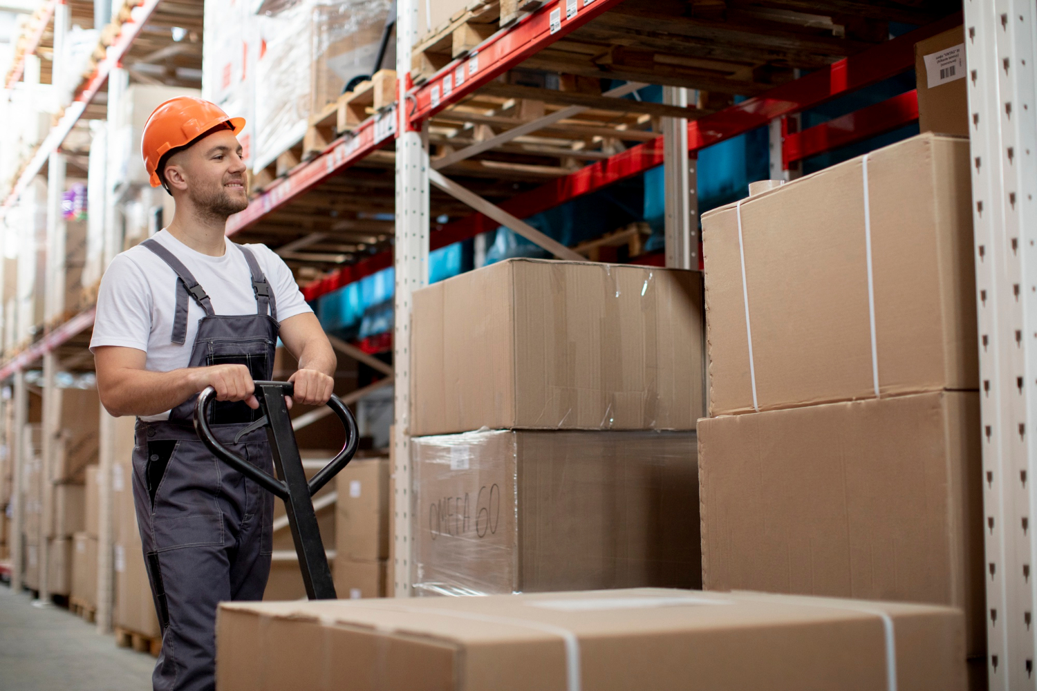 The cost-saving magic of collapsible storage: Foldable bins in retail & food business