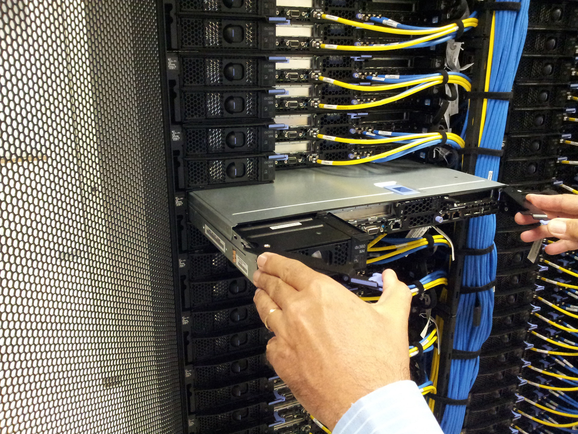 Dedicated server hosting Singapore